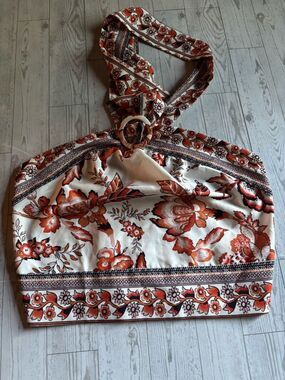 Milk & Honey Halter Top Floral Boho Ring Detail Womens Medium